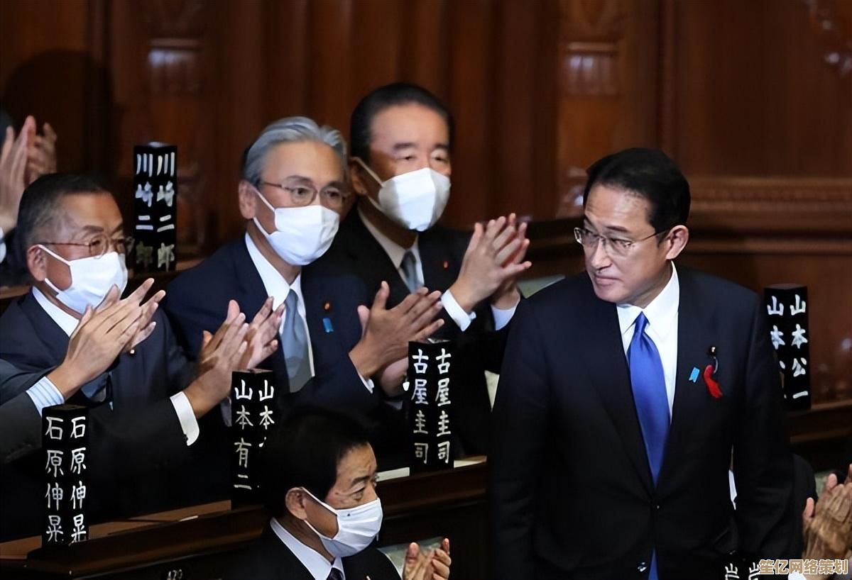 2025年和平精英SS14赛季限定套装隐藏属性及实战效果深度测评 2025年和平精英SS14赛季限定套装隐藏属性及实战效果深度测评