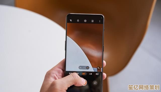 璀璨玻璃机身,卓越性能体验,重塑智能手机新标杆 璀璨玻璃机身,卓越性能体验,重塑智能手机新标杆