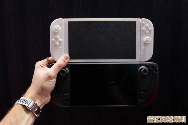 双屏专利新动向!2025年任天堂或将推出NS2全新配件或重制旧主机 双屏专利新动向!2025年任天堂或将推出NS2全新配件或重制旧主机