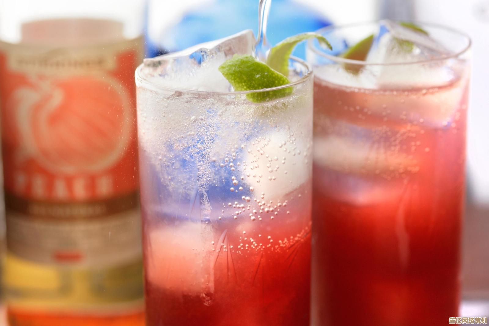 水晶高球鸡尾酒2025全新配方解锁攻略，畅享高级调酒乐趣！