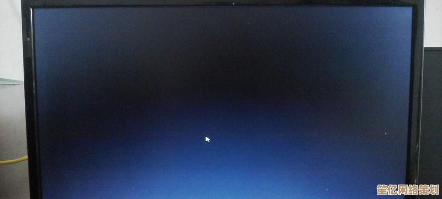 笔记本启动后屏幕无显示?详细诊断与自救方案助你快速解决 笔记本启动后屏幕无显示?详细诊断与自救方案助你快速解决