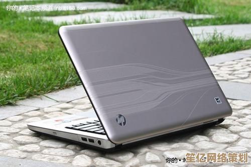【HP超轻薄笔记本，随身携带无负担，高效办公新选择】