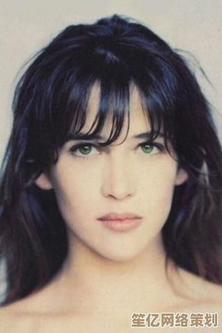 征服梦中情人第19关全息约会攻略：2025情感互动技巧揭秘