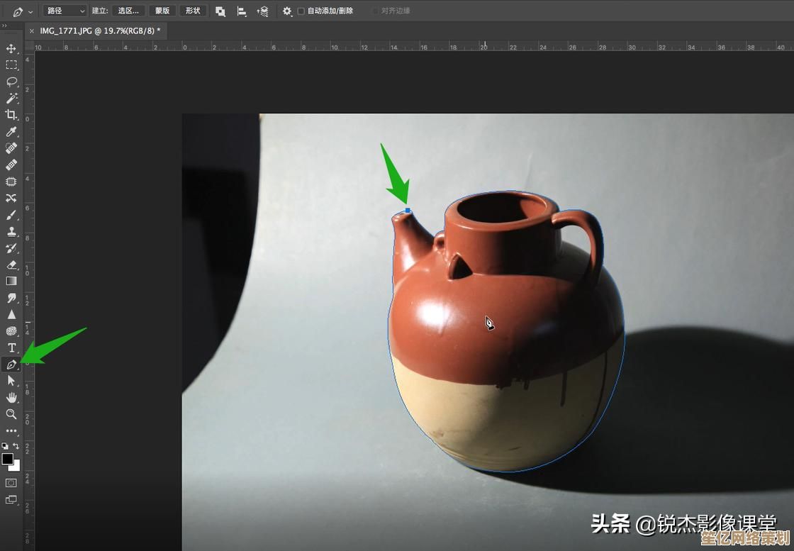 掌握PS抠图方法：从入门到精通的详细操作指南