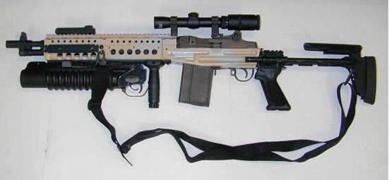 未来战场必备：绝地求生步枪八倍镜2025安装策略与实战应用