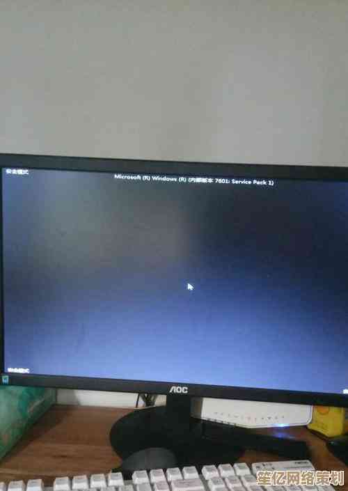 如何快速诊断并修复电脑开机时显示器无显示的常见问题