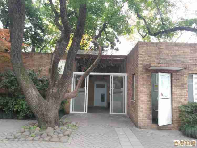 玩脑洞天花板遇到公厕惊魂别慌，这些隐蔽线索和触发顺序要记