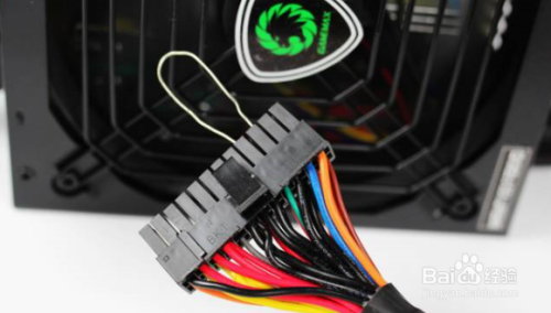 电脑屏幕闪烁问题全面排查指南：从硬件到软件的故障排除方法