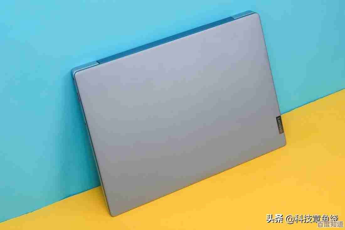 联想小新：高效办公与沉浸娱乐，轻薄便携兼具高性能体验