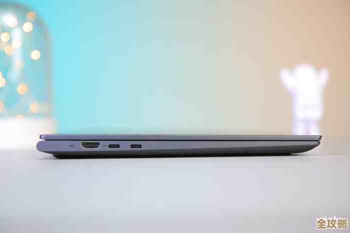 选择高品质透明贴膜，有效防护笔记本屏幕，延长使用寿命更安心！