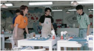 自己吓自己梗那些尴尬又好笑的瞬间，说起来还真有点尴尬.