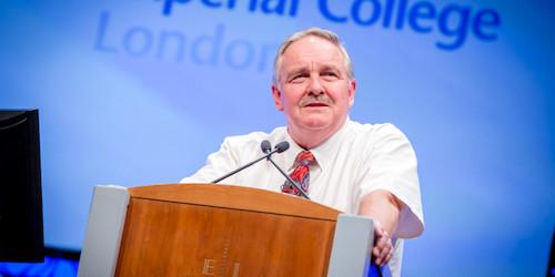 模拟人生4那些酒吧里都有啥，哪个比较好逛…我来乱说几句